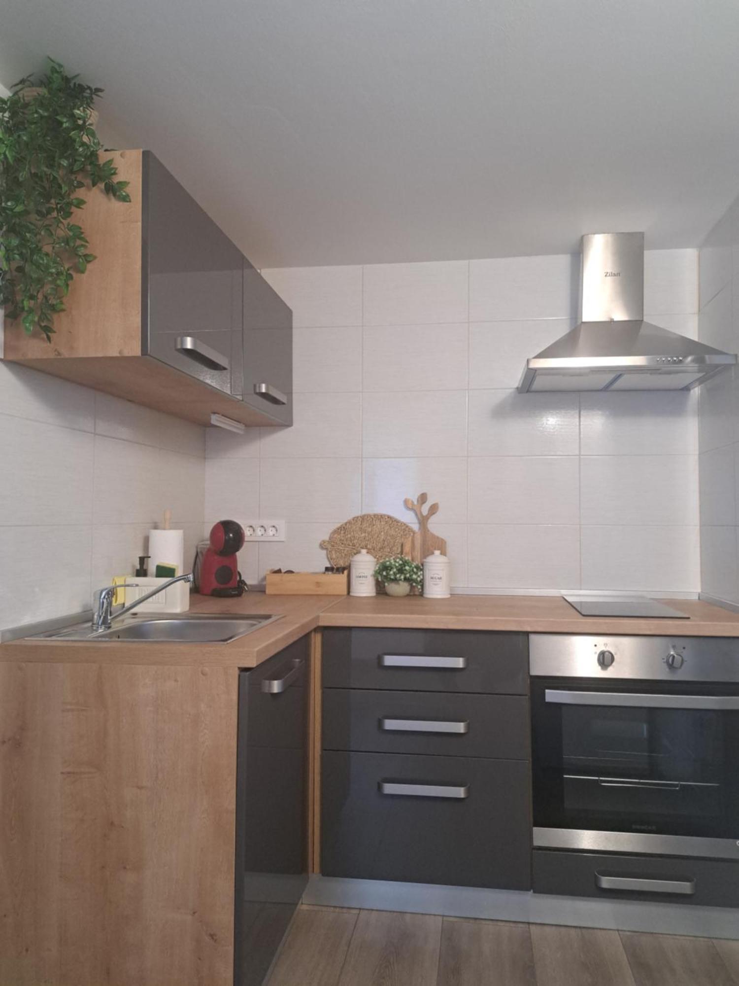 Apartman Luma Ґоспич Екстер'єр фото