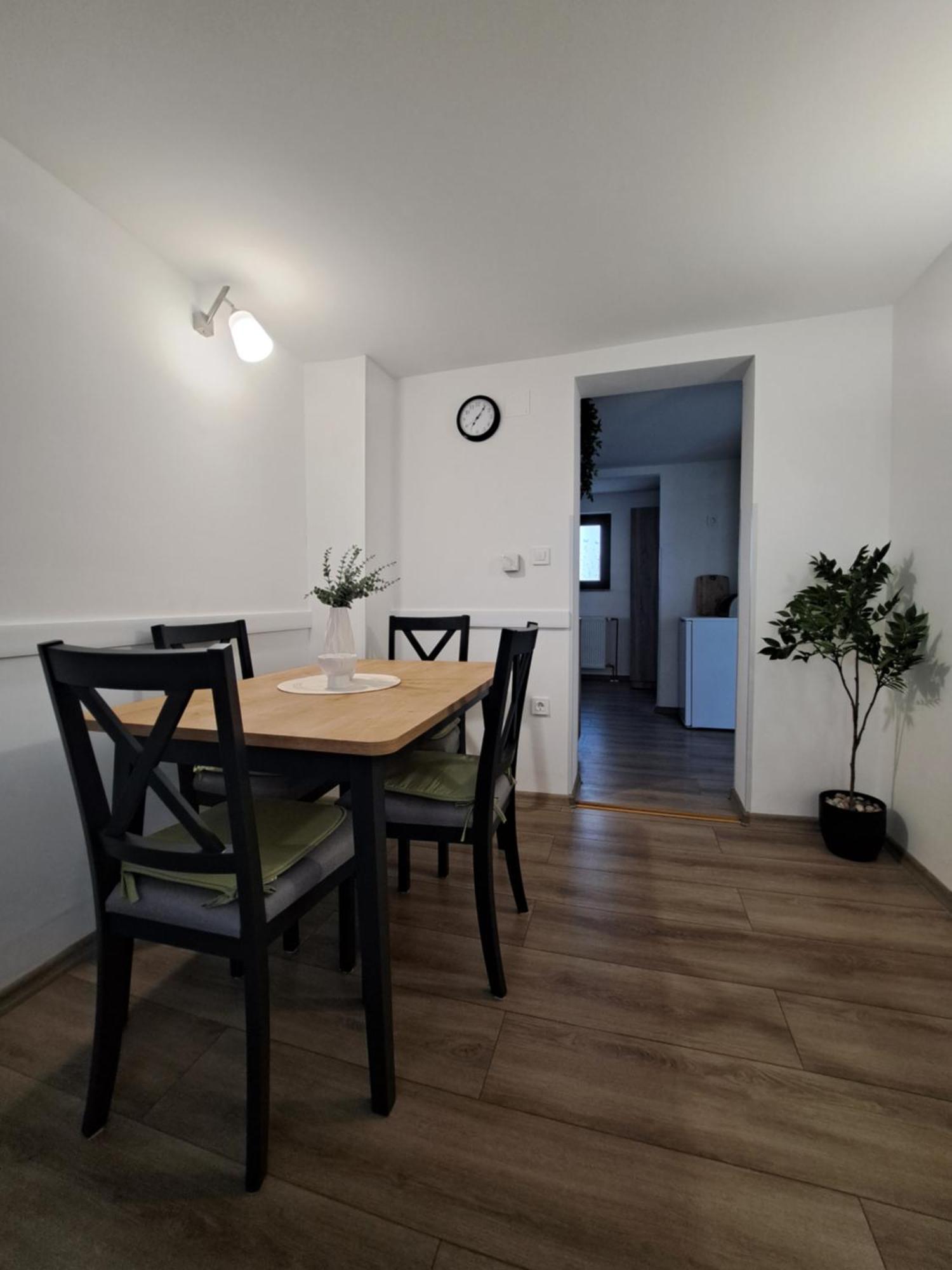 Apartman Luma Ґоспич Екстер'єр фото