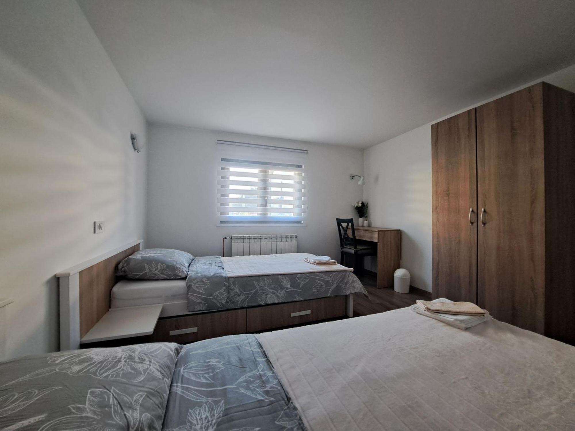 Apartman Luma Ґоспич Екстер'єр фото